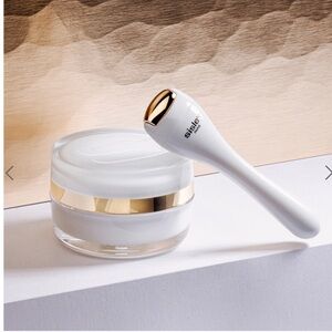 SISLEY PARIS Sisleÿa L'Integral Anti-Age Eye & Lip Contour Cream 15ml